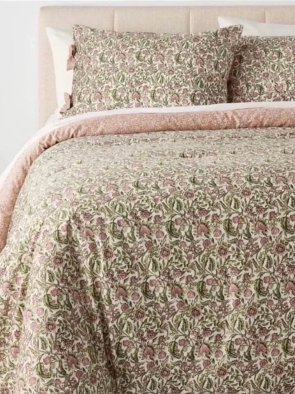 Threshold Floral 3Pc.Reversible Comforter Set in Blush Pink and Sage